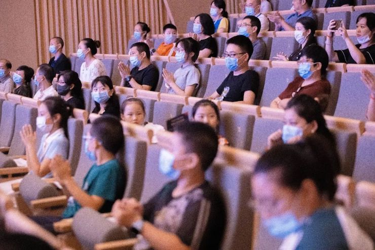 活动报道 | “科技助力，跨越时空”，小鹿纯子携手刘明康共享中日音乐盛宴