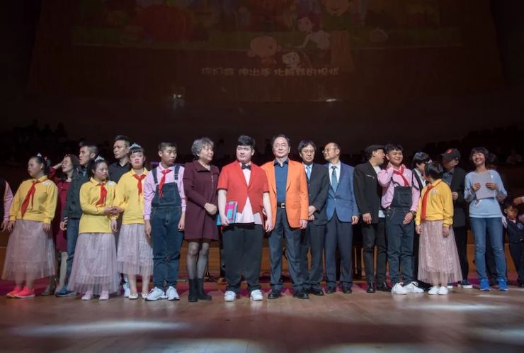 音乐双子星，点亮冬日激情！——金沙js93252未来艺术家刘明康爱心公益音乐沙龙